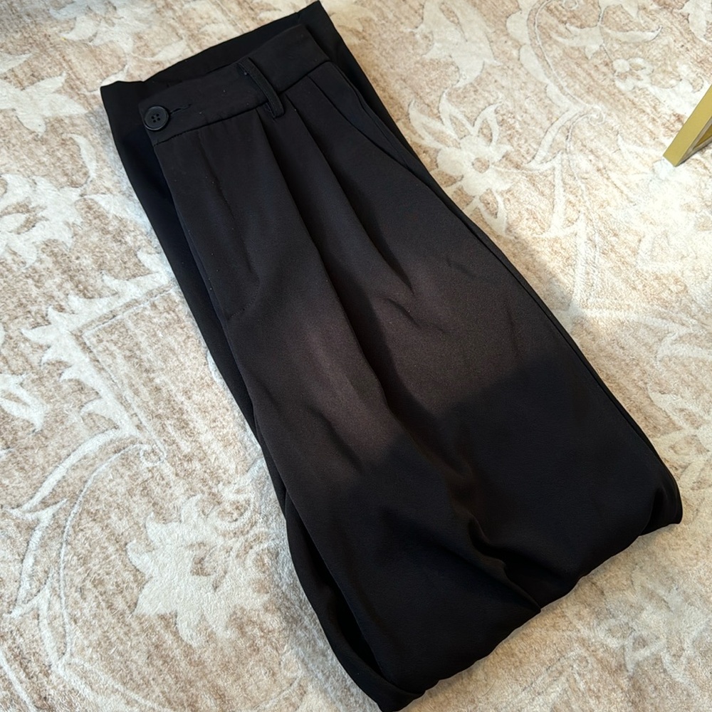 black trouser pant